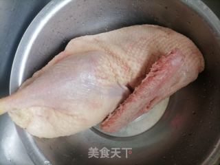客家碌鹅的做法步骤：1