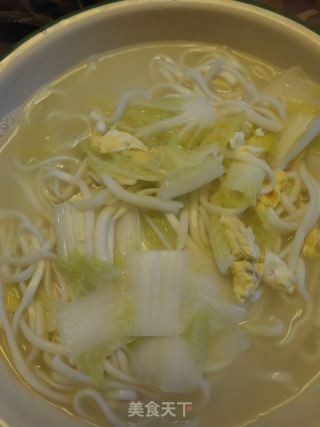 鸡蛋白菜面的做法步骤：7