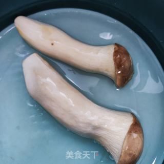 鸡蛋炒杏鲍菇的做法步骤：4