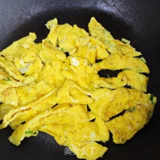 鸡蛋炒杏鲍菇的做法步骤：5