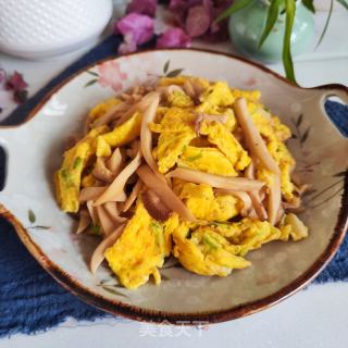 鸡蛋炒杏鲍菇的做法步骤：9