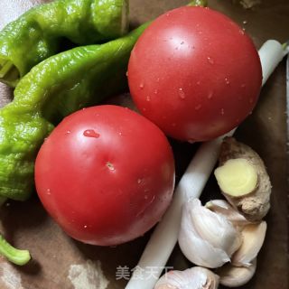 麻香番茄菜花的做法步骤：2