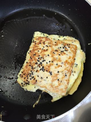 蛋皮吐司的做法步骤：8