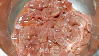 香菜猪肝的做法步骤：2