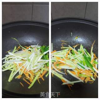 炒竹升面的做法步骤：8