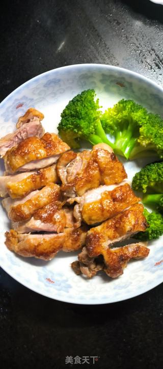 煎鸡腿排的做法步骤：7