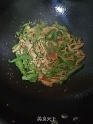 青椒肉丝的做法步骤：8