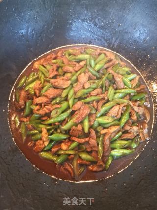 豆角炒肉的做法