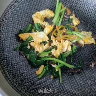 小鸡枞菌塔菜炒乌鸡蛋的做法步骤：17