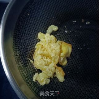 海参鸡蛋炒木耳的做法步骤：6