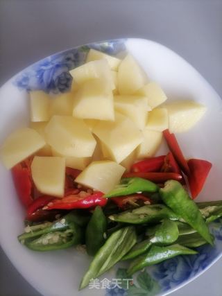 黄焖鸡的做法步骤：3