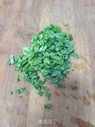 干槐花鸡蛋馅包子的做法步骤：4