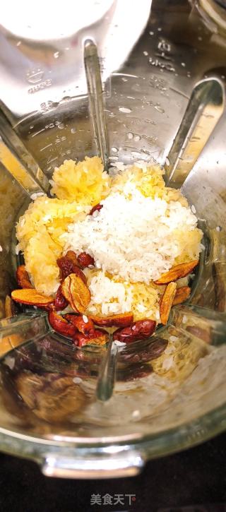 红枣银耳大米糊的做法步骤：2