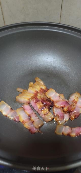 香芹炒腊肉的做法步骤：6