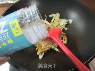 千张条炒野山笋的做法步骤：7