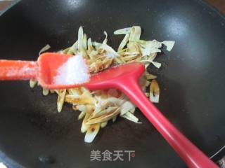 千张条炒野山笋的做法步骤：9