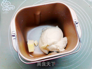 豆沙麻糬软欧面包的做法步骤：3