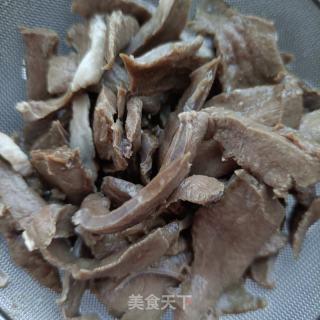 白菜芯炒鹿心的做法步骤：7