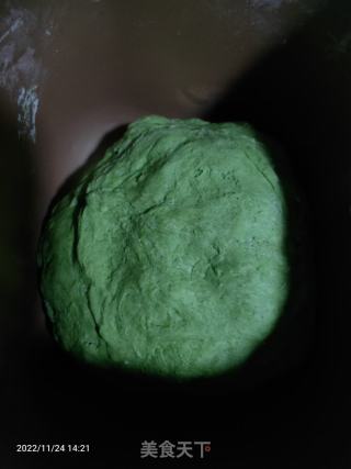自制菠菜面条的做法步骤：5