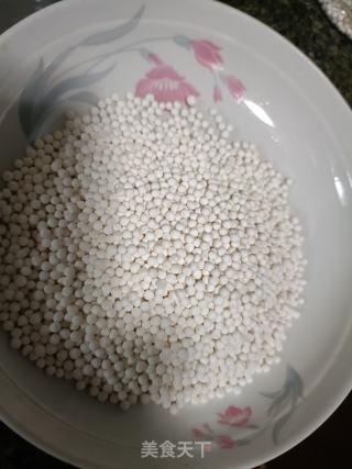 酒酿西米露的做法步骤：1