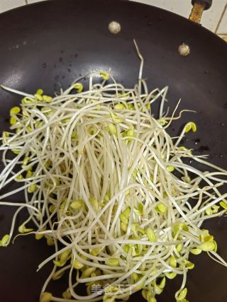 肉菜杂锅炖的做法步骤：1