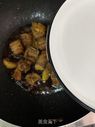花生焖排骨的做法步骤：7