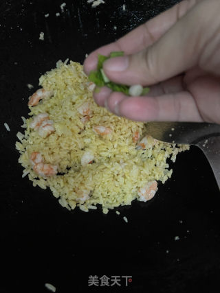 虾仁炒饭的做法步骤：12