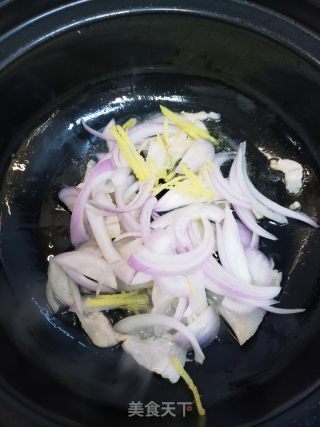 对冬天的尊重～泡菜豆腐煲的做法步骤：8