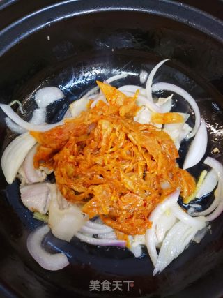 对冬天的尊重～泡菜豆腐煲的做法步骤：9