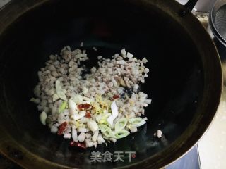 酸豆角炒肉末的做法步骤：4