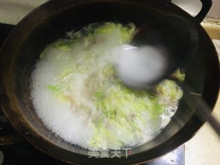 白菜肉丝汤的做法步骤：7
