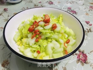 生腌芹菜心的做法