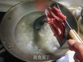 酸辣肉丝汤的做法步骤：2
