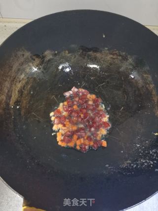 腊肠炒饭的做法步骤：4
