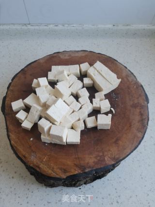 小白菜烧豆腐的做法步骤：1