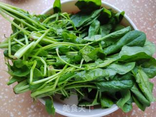 枸杞菠菜鸡蛋汤的做法步骤：1