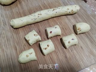 红糖红枣核桃馒头的做法步骤：8