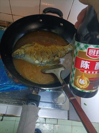 红烧鳊鱼的做法步骤：11