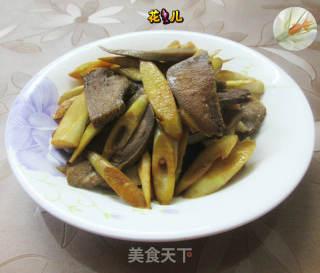 猪舌头炒野山笋的做法