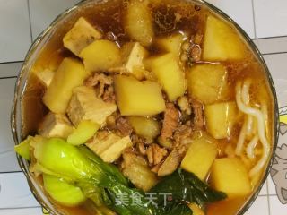 土豆豆腐卤肉打卤面的做法步骤：5