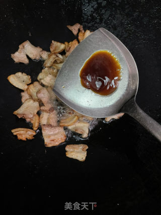 鹿茸菇炒五花肉的做法步骤：7