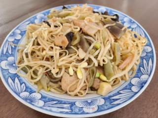 梅豆肉片卤面的做法