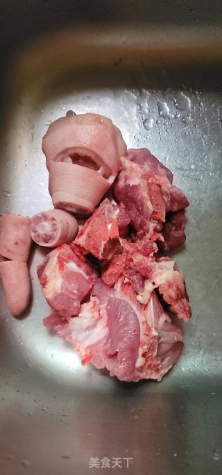 滋补元气汤的做法步骤：1