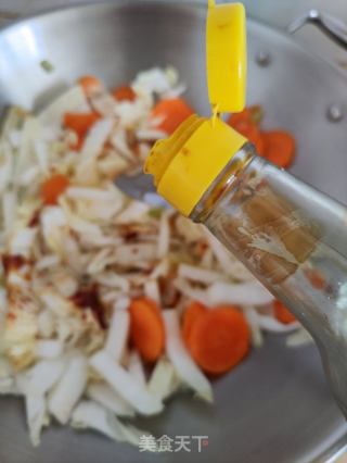 胡萝卜素炒白菜的做法步骤：7