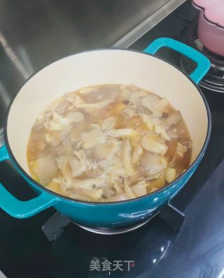 鲜蘑菇炖鸡的做法步骤：14