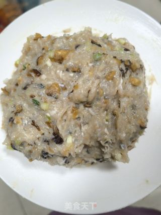 青椒酿鱼饼的做法步骤：2