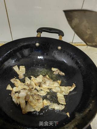 五花肉炒鸡心白的做法步骤：4