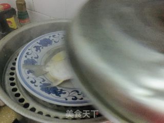 清蒸鲳鱼的做法步骤：2