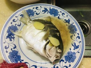 清蒸鲳鱼的做法步骤：3