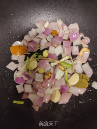 鸡翅鸡爪煲的做法步骤：3